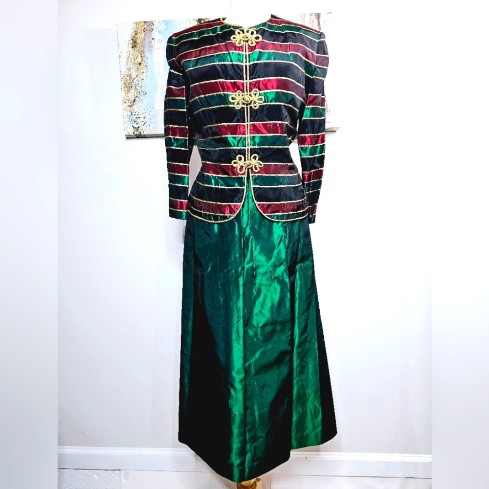 TALBOTS  Women 2PCS Unique  Horizontal Green Black Red Gold Skirt Suit Size 14